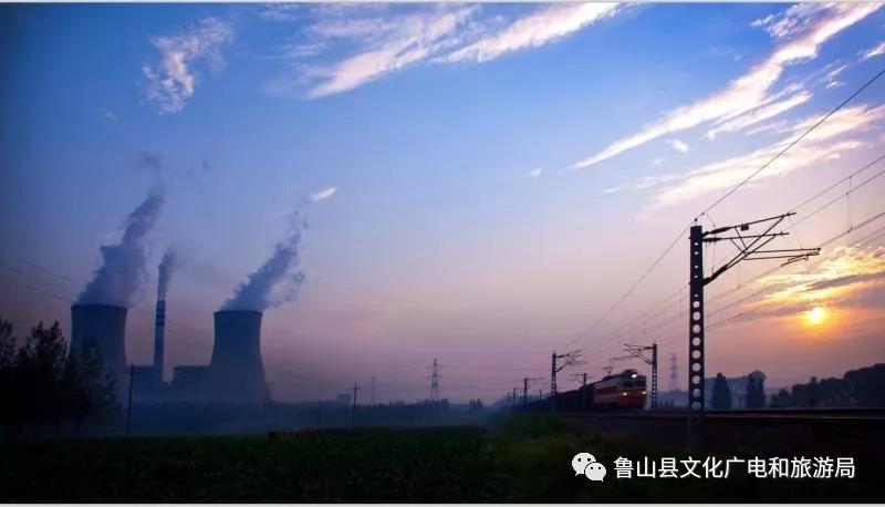 《曙光》摄影:王建民.jpg 《曙光》摄影:王建民.jpg