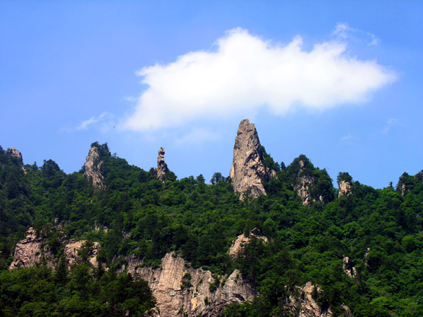 石人三峰马进伟.jpg 石人三峰马进伟.jpg