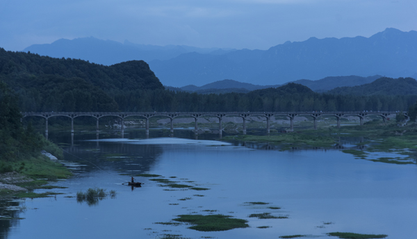 《沙河晚舟》+文艺+15886752586+平顶山市+拍摄于2017年8月23日下汤沙河边.jpg 《沙河晚舟》+文艺+15886752586+平顶山市+拍摄于2017年8月23日下汤沙河边.jpg